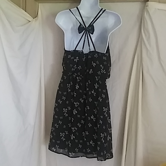 Dress - Picture 3 of 5